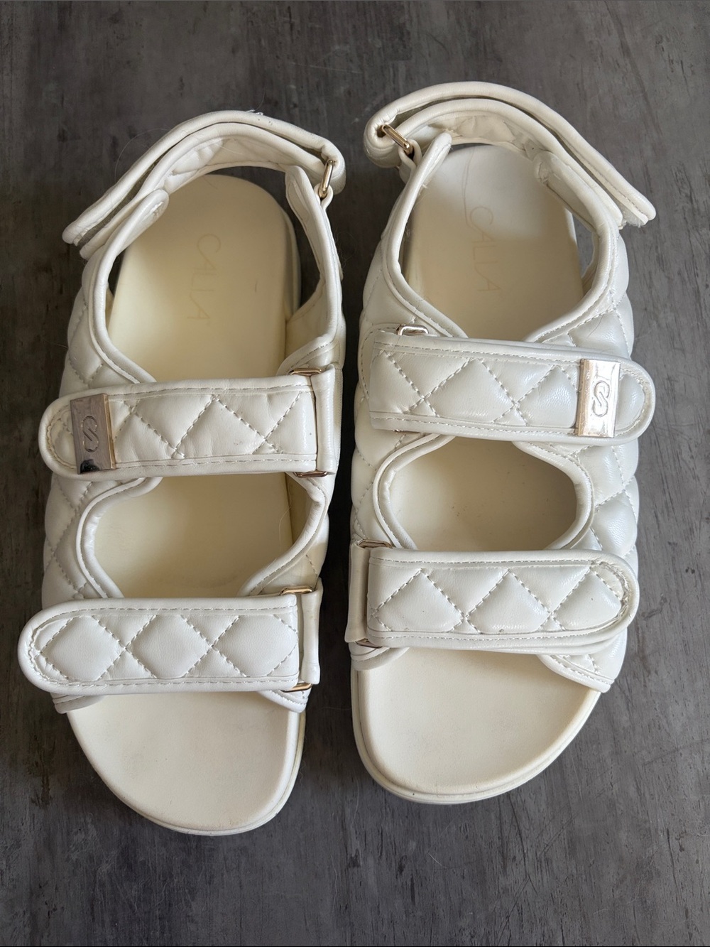 Calia Women’s White Quilted Velcro Sandals